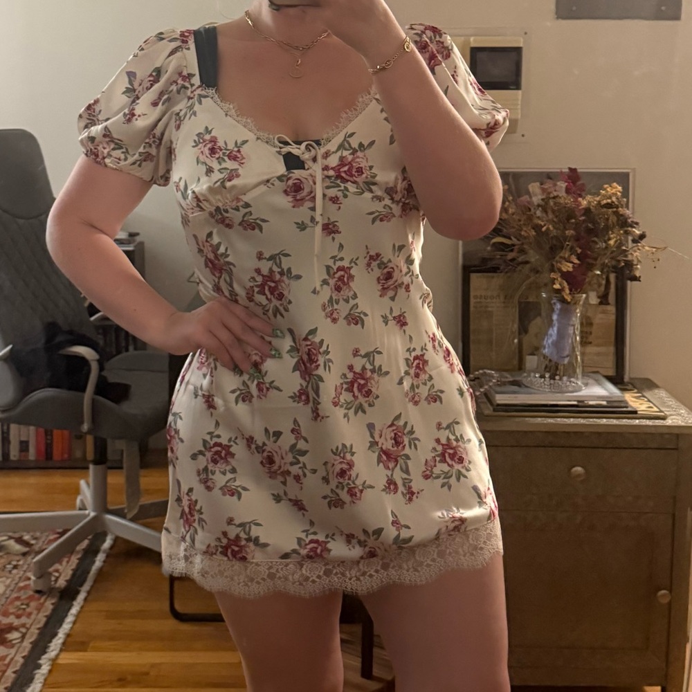 NWOT Forever 21 silky dress - Picture 4 of 4